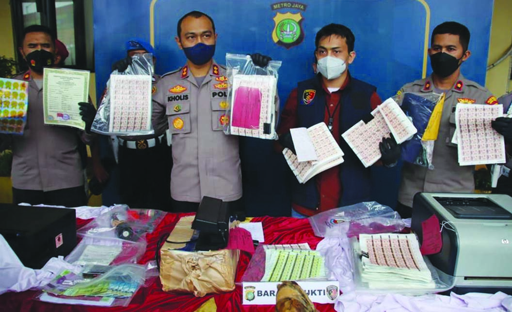 Polres Pelabuhan Tanjung Priok Tangkap Sindikat Pemalsu Materai Negara