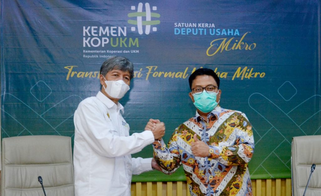 Salurkan KUR untuk Mendorong Pemberdayaan UMKM - kemenkop bank dki 1 - www.indopos.co.id