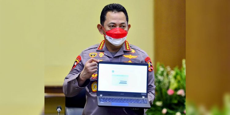 Kapolri Jenderal Listyo Sigit Prabowo melaporkan SPT Tahunan