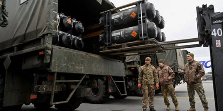 Peralatan militer Ukraina
