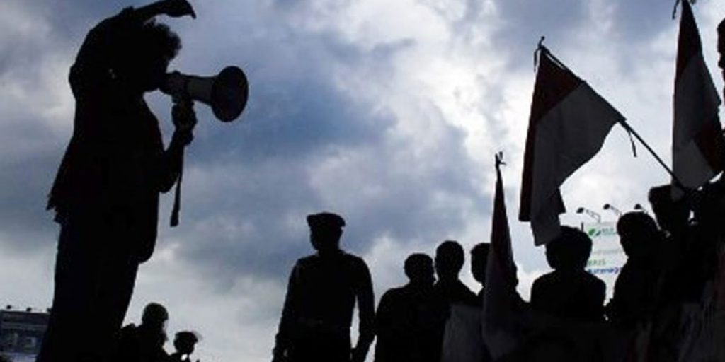 Puluhan Remaja Diamankan Polisi Hendak Ikut Demo, Dua Orang Bawa Sajam - demo ilus - www.indopos.co.id