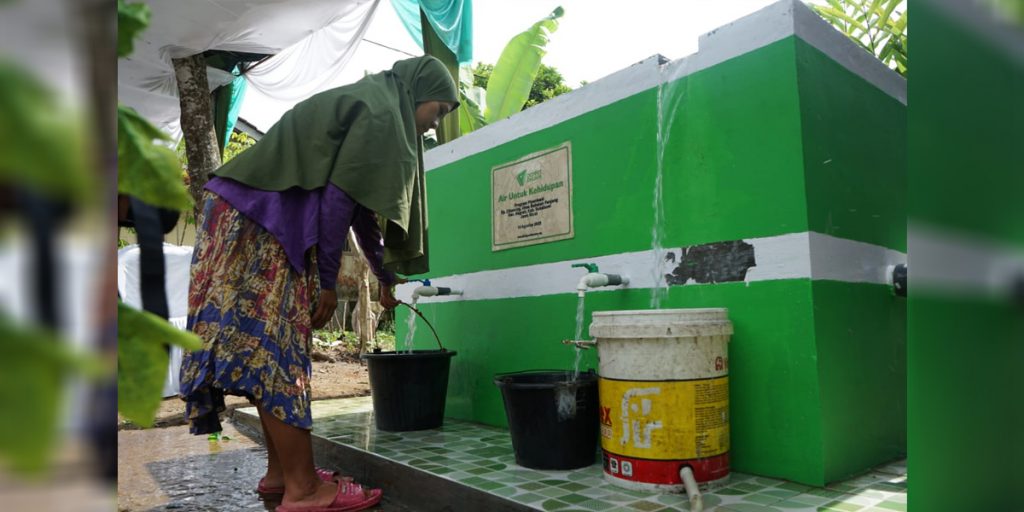 Air Untuk Kehidupan Dompet Dhuafa Wujudkan Air Bersih bagi Warga Cikawung - air dd - www.indopos.co.id