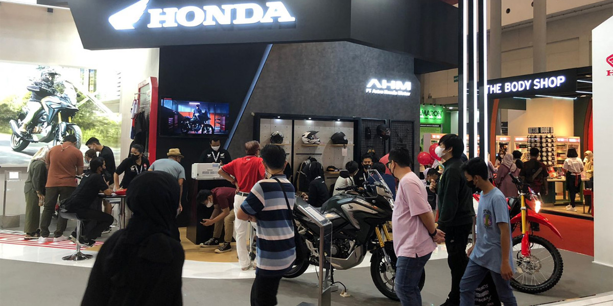 Keren, Dalam Dua Pekan Ribuan Motor Honda Terjual di GIIAS 2022 - honda giias1 - www.indopos.co.id
