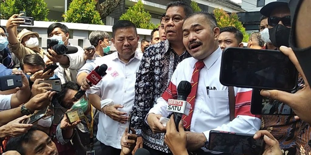 Kuasa Hukum Keluarga Brigadir J Mengaku Diusir dari Lokasi Rekonstruksi - kamarudiin s - www.indopos.co.id