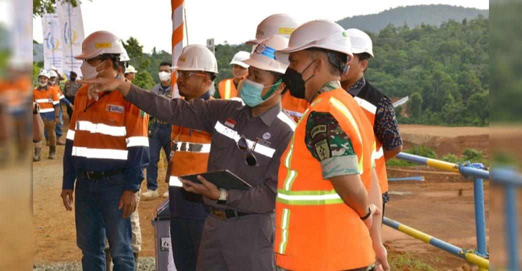 Jokowi Komitmen Hilirisasi SDA, TNI: Tambang Ilegal Harus Ditindak ...