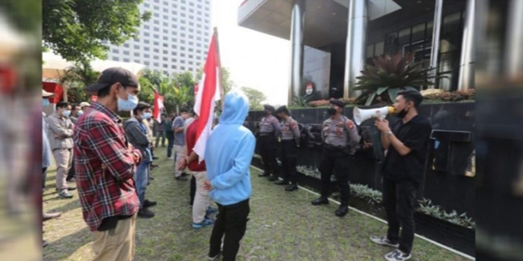 Dianggap Fitnah, DPR akan Polisikan Aksi ALMANAK di KPK - aksi di kpk - www.indopos.co.id