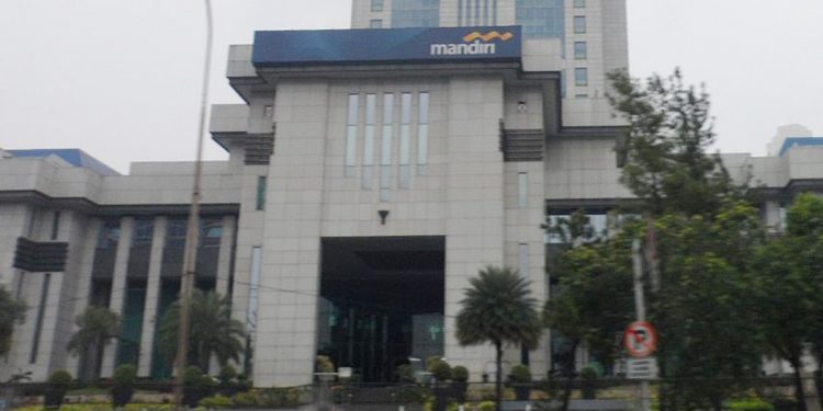 Kantor pusat Bank Mandiri di Jakarta. Foto: Wikipedia