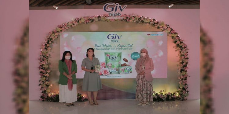 konferensi-pers-launching-GIV-Hijab