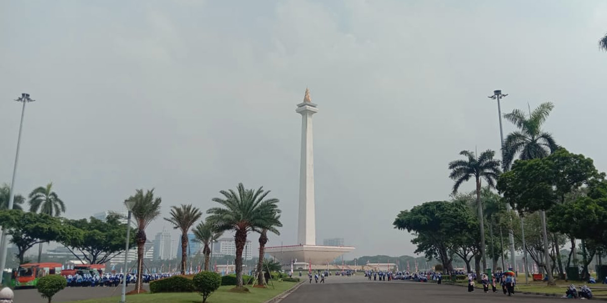 Dewan Kawasan Aglomerasi Jakarta Dipimpin Wapres, Mendagri Ungkap Alasannya - monas cerah berawan - www.indopos.co.id