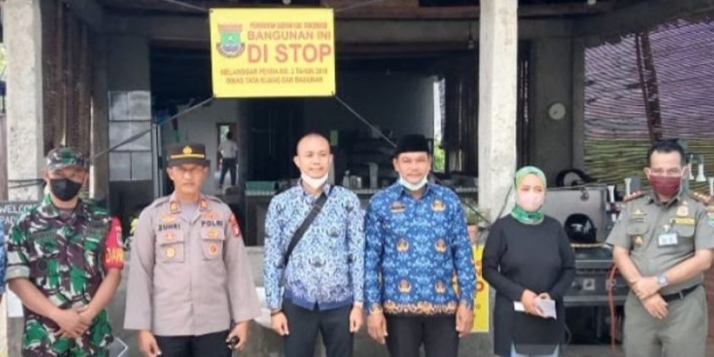 Penutupan Padi-padi, KPMH: Langkah Pemda Jawab Keresahan Masyarakat - penyegelan padi - www.indopos.co.id