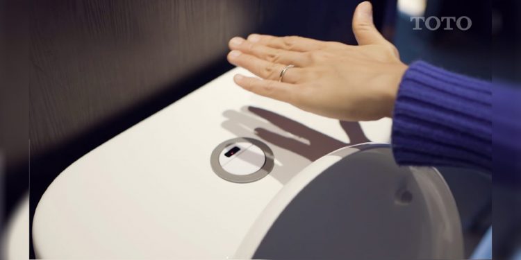 Touchless Flush Toilet. Foto: TOTO for indopos.co.id
