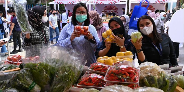 11 pelaku UMKM pilihan mengikuti Bazaar Klaster Mantriku yang digelar dalam rangka merayakan HUT ke-77 Republik Indonesia. Foto: Dok. BRI
