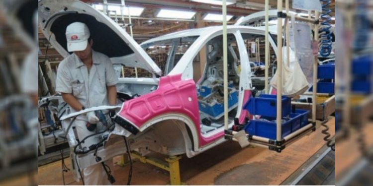 Pabrik-Pembuatan-Mobil
