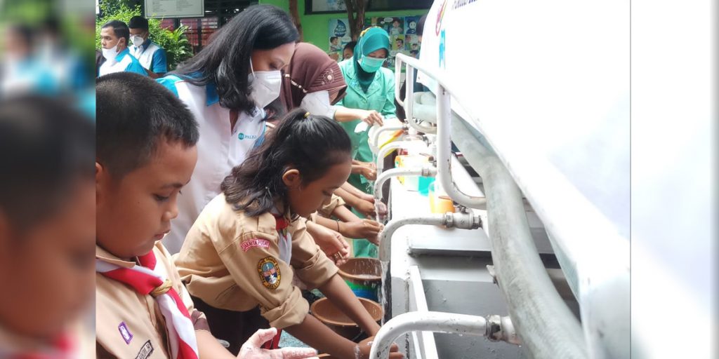 Palyja Edukasi Siswa-Siswi SD Negeri Cideng 07 tentang Pentingnya Cuci Tangan - cuci tangan - www.indopos.co.id