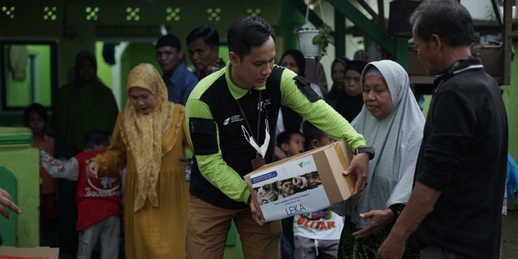 Dompet Dhuafa dan LEKA Salurkan Ratusan Paket Sembako untuk Masyarakat Pelosok Bogor - dd 2 - www.indopos.co.id