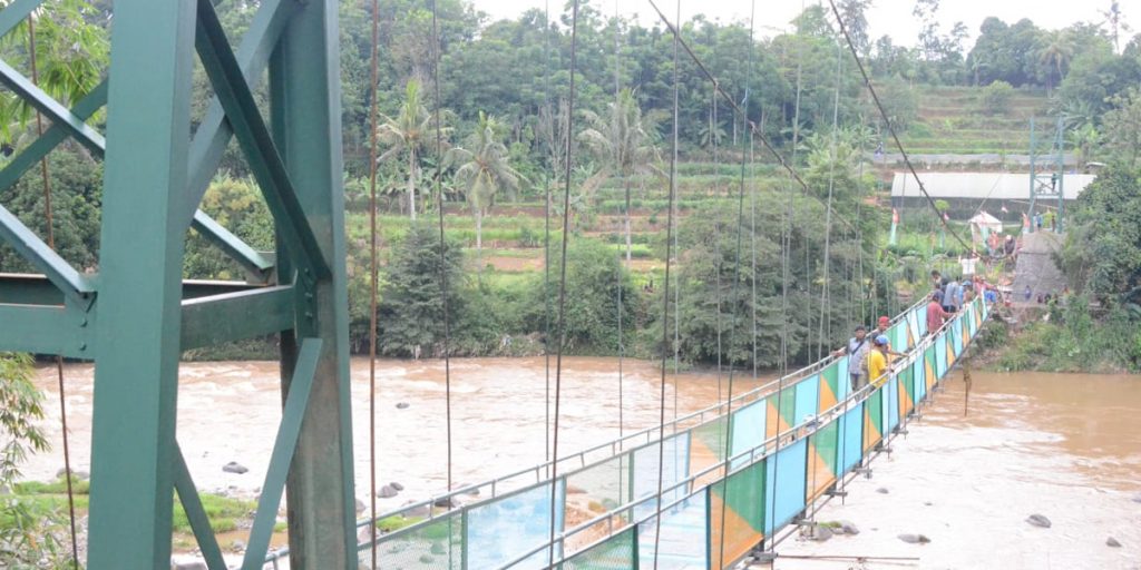 Tahun Ini, Target 30 Pembangunan Jembatan Rawayan di Kabupaten Bogor Selesai - jembatan rawayan - www.indopos.co.id
