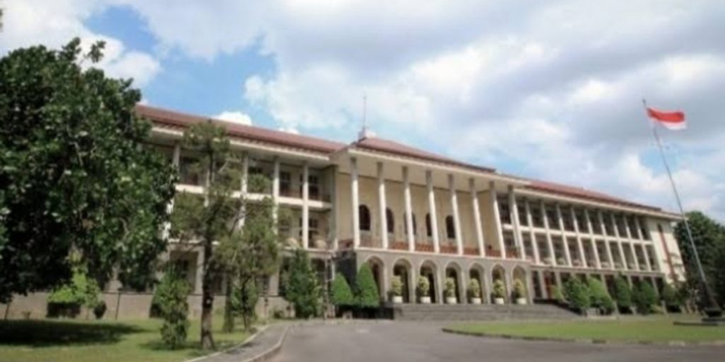 Ingin Tahu Ijazah Asli atau Palsu, Simak Permendikbudristek Ini - perguruan tinggi - www.indopos.co.id