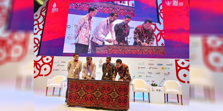Penandatanganan Nota Kesepahaman PT PGN dan PT KIS Biofuels Indonesia dalam acara SOE International Conference G20 di Nusa Dua, Bali, (18/10/2022). Foto: PT PGN for INDOPOS.CO.ID