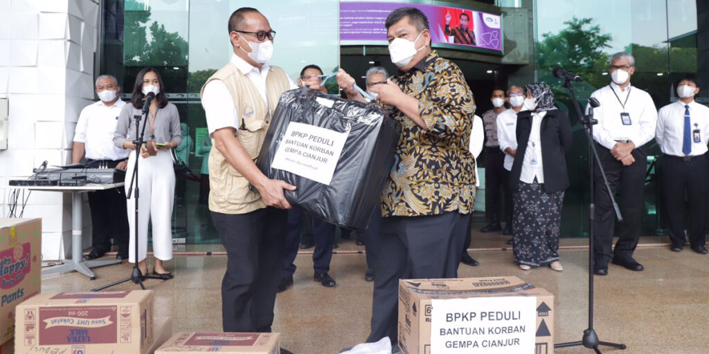 BPKP Salurkan 3 Ribu Paket Bantuan ke Cianjur - bantuan cianjur - www.indopos.co.id