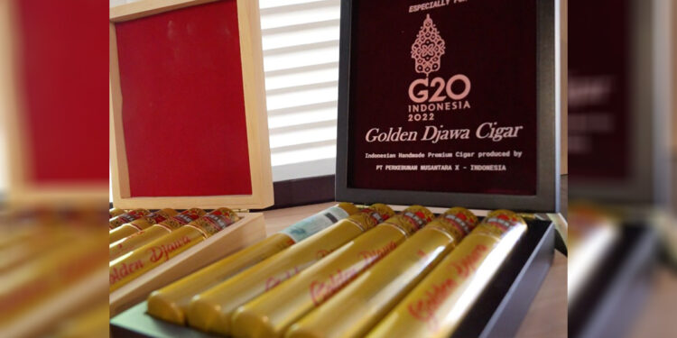 Cerutu buatan Golden Djawa ini memiliki daya tarik tersendiri bagi para delegasi anggota G20 dengan menampilkan produk-produk premium buatan dalam negeri. Foto: KemenKopUKM for INDOPOS.CO.ID