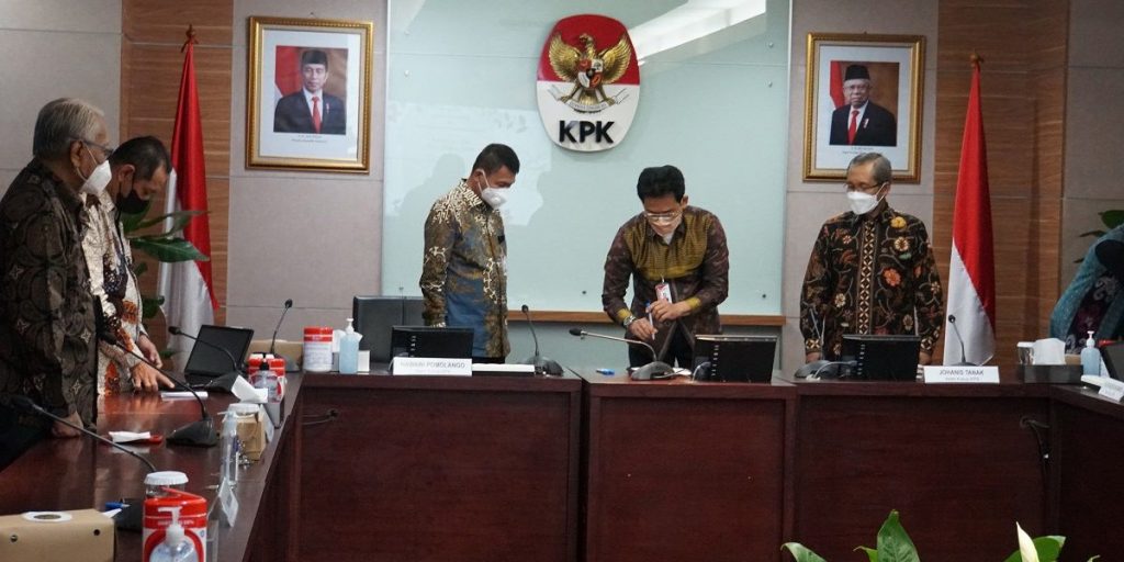 Teken Pakta Integritas, Johanis Tanak Siap Perkuat Pemberantasan Korupsi - johanis kpk - www.indopos.co.id