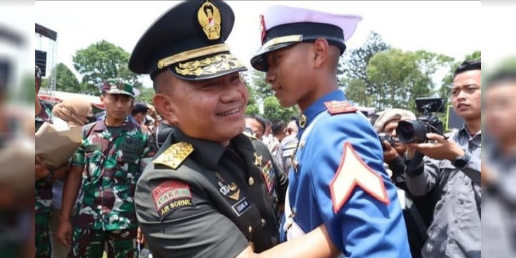 Anak Jenderal Dudung Lulus Akmil, Proses Seleksi Dinilai Profesional - ksad dudung n anak - www.indopos.co.id