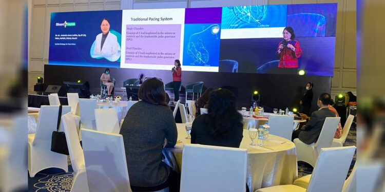 Dr. dr. Antonia Anna Lukito, SpJP (K), dalam seminar kardiologi dengan tema "Advances Clinical in Cardiology", yang diselenggarakan oleh Siloam Hospitals dalam rangka memperingati Hari Kesehatan Nasional, di Jakarta, Sabtu (10/12/2022). Foto: Dokumen Siloam Hospitals Group