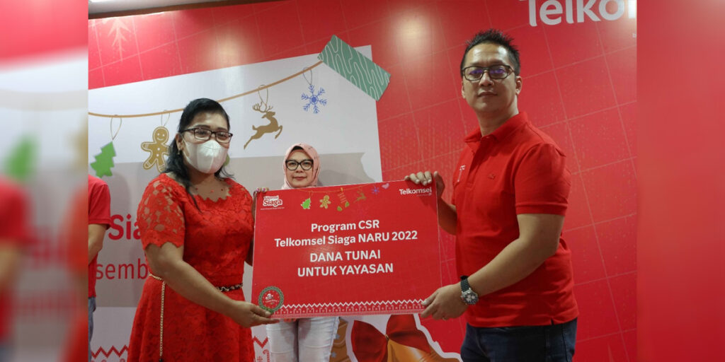 Telkomsel Siaga Berbagi Kasih Tanpa Batas di Momen Natal 2022 - telkomsel csr - www.indopos.co.id