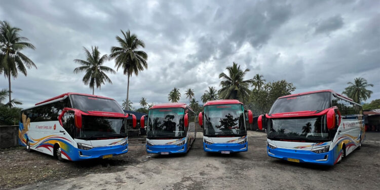 PT Transport Express Jaya menggelar acara peluncuran unit armada bus terbaru dalam rangka peningkatan pelayanan Tranex Group dan juga perubahan manajemen. Foto: PT Transport Express Jaya for INDOPOS.CO.ID