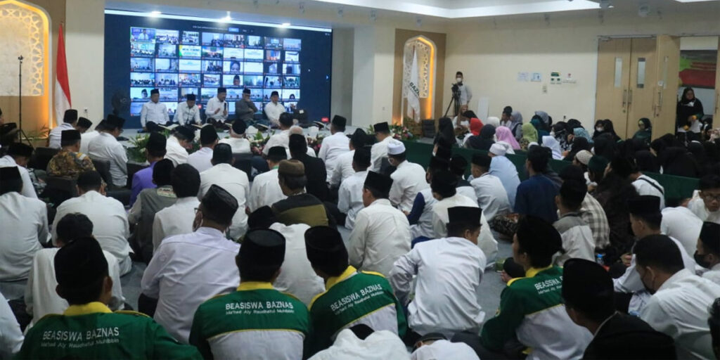 HUT Ke-22, BAZNAS se-Indonesia Selenggarakan Khataman Quran - baznas khataman - www.indopos.co.id