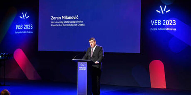 Presiden Kroasia Zoran Milanovic berbicara di Hungaria, 21 Januari 2023. Foto: rt.com.