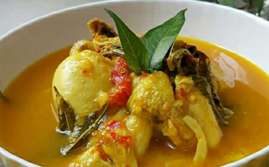 Hobi Wisata Kuliner? Ini Hidangan Khas Indonesia yang Wajib Kamu Cicipi! - red Tempoyak Ikan Patin - www.indopos.co.id