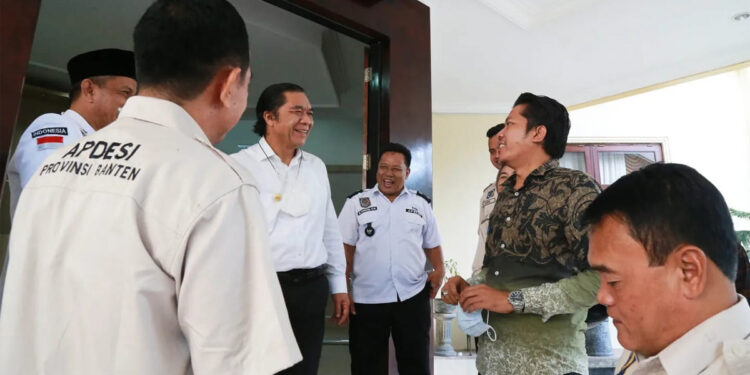 Pengurus APDESI Banten saat bertemu Pj Gubernur Banten Al Muktabar (Istimewa)