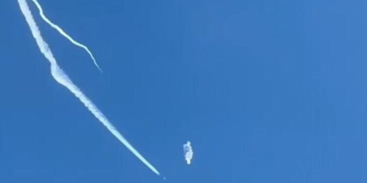 Balon mata-mata milik China ditembak jatuh oleh pesawat tempur AS. Foto: news.sky.com
