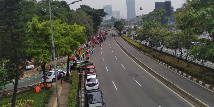 Situasi di depan Gedung DPR ketika ada unjuk rasa beberapa waktu lalu. Foto: Dok Indopos.co.id