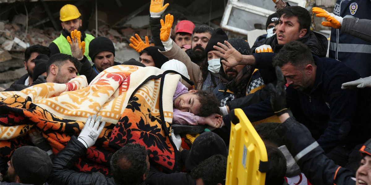 Korban Tewas Gempa di Turki 28 Ribu Orang, Pencarian Terus Berlanjut - gempa turki suriah1 - www.indopos.co.id