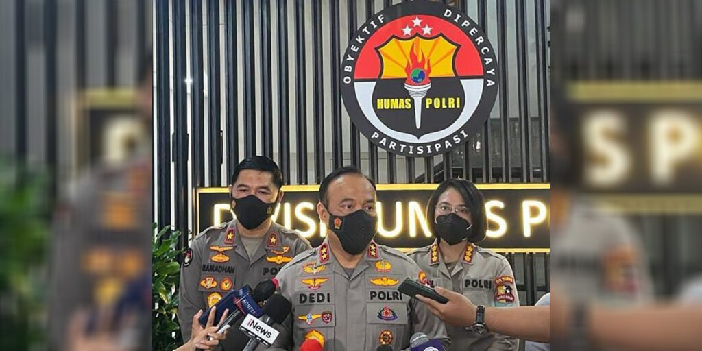 Tim SAR Gabungan Berjibaku Evakuasi Rombongan Kapolda Jambi di Kerinci - kadiv polri - www.indopos.co.id