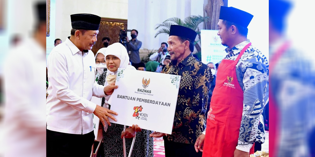 Baznas Berikan Bantuan Kepada Mustahik Di Acara Zakat Istana - Www ...