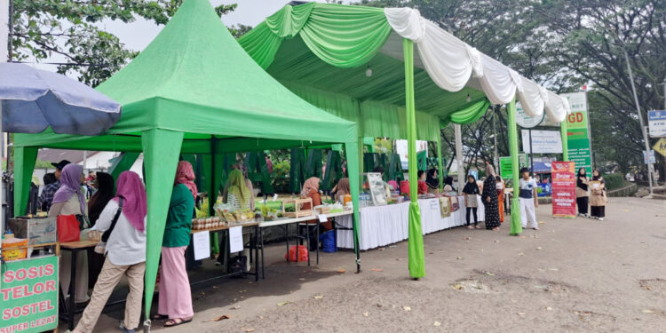 Pasar Berkah Ramadan digelar di Parung, Bogor, Jawa Barat, pada Rabu (29/3/2023). Foto: Dompet Dhuafa