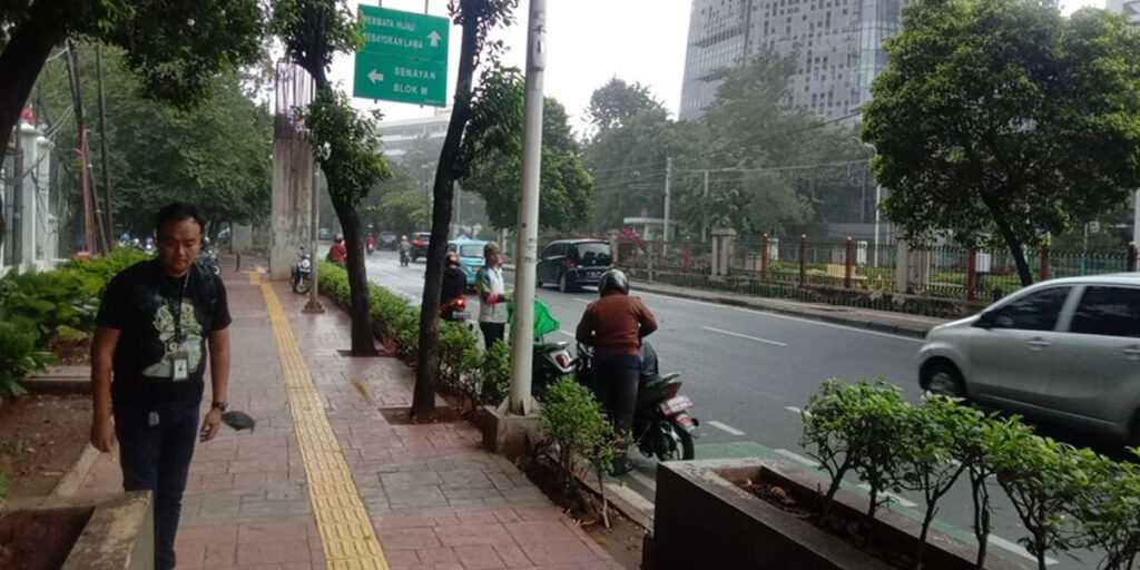Jakarta Cenderung Berawan, Waspadai Potensi Hujan di Sore Hari - jakarta berawan - www.indopos.co.id