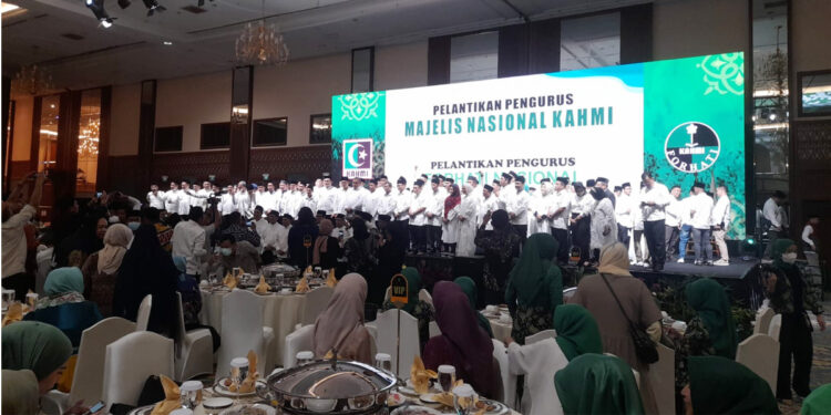 Pengurus Majelis Nasional Korps Alumni Himpunan Mahasiswa Islam (MN KAHMI) periode 2022-2027 dilantik, di Jakarta Convention Center, Senin (27/3/2023). Foto: Dokumen INDOPOS.CO.ID