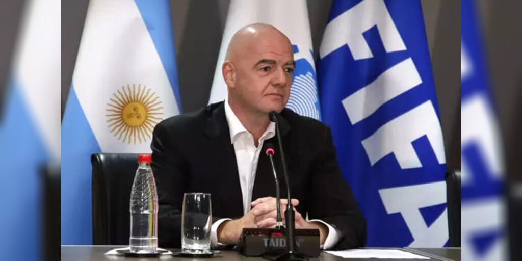 Argentina Dipastikan akan Jadi Tuan Rumah Piala Dunia U-20 - presiden fifa - www.indopos.co.id