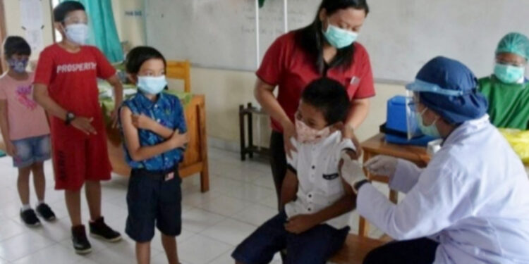 Ilustrasi vaksinasi anak. Foto: dokumen INDOPOS.CO.ID