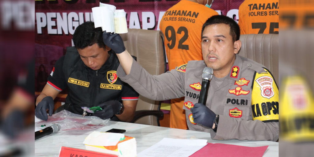 Tipu Pencari Kerja, Direktur dan Manager Perusahaan Diciduk Polres Serang - AKBP Yudha Satria - www.indopos.co.id
