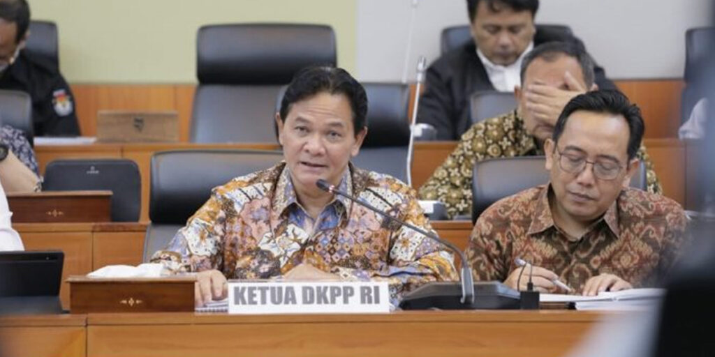 DKPP Minta Pencalonan Anggota Legislatif Ditentukan Secara Tegas - ketua dkpp - www.indopos.co.id
