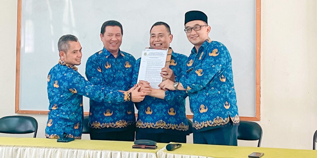 Dindikbud Banten Tunjuk Ketua MKKS SMK Kabupaten Lebak Jadi Plt Kepsek Cipanas - banten 1 - www.indopos.co.id