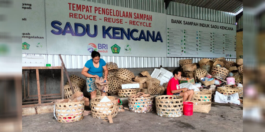 BRI Peduli Jadikan Desa Ini sebagai Percontohan Pengelolaan Sampah Pilah - bri 9 - www.indopos.co.id
