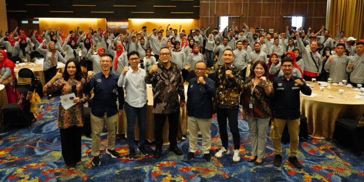 Badan Pengatur Hilir Minyak dan Gas Bumi (BPH Migas) kembali melakukan sinergi bersama Dewan Perwakilan Rakyat Republik Indonesia (DPR RI) dalam penyebarluasan informasi kebijakan hilir migas, di Palembang, Sumatera Selatan, pada Sabtu (27/5/2023). Foto: BPH Migas