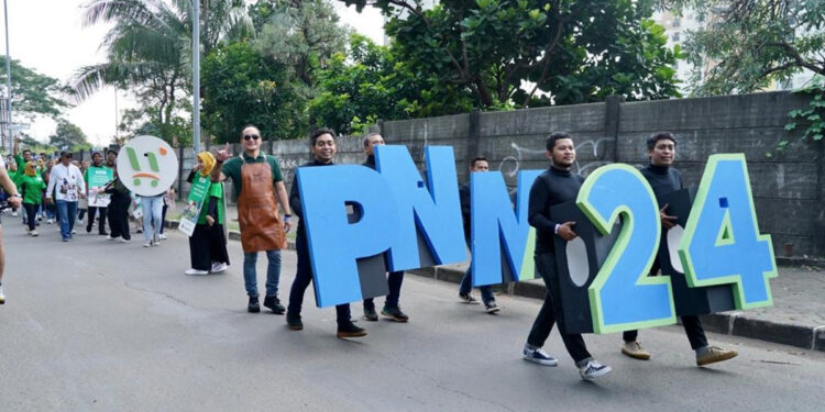 Jalan sehat menyambut HUT ke-24 PT Permodalan Nasional Madani. Foto: Dok. PNM