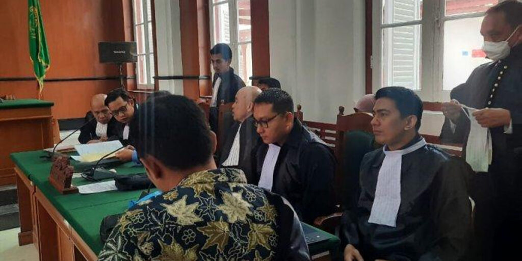 Sidang Kasus PDAM Kota Makassar Ungkap Haris YL Hanya Usul Pembagian Laba, Dakwaan JPU Keliru - sidang - www.indopos.co.id